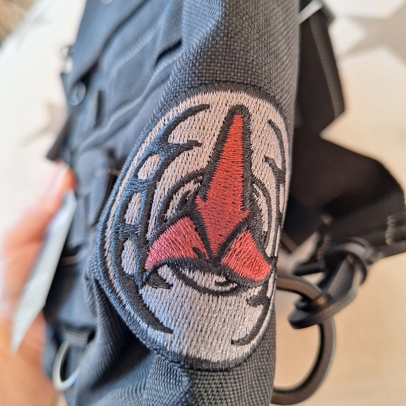 2019 Star Trek Klingon Empire Warriors Small Sling Bag Heroes & Villains NEW - Picture 9 of 11